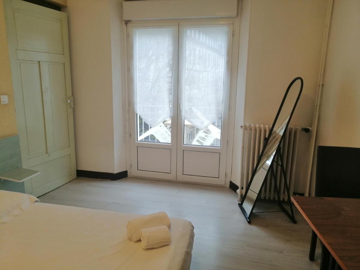 Hotel Francois Ier Bagneres-de-Luchon ภายนอก รูปภาพ